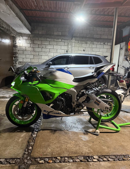 Kawasaki  ninja zx6r  Año 2024