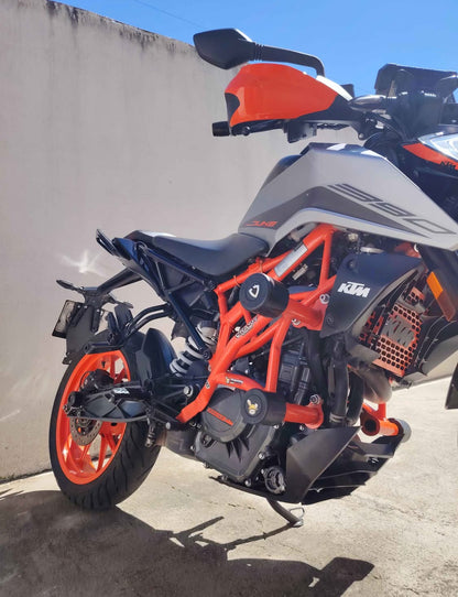 KTM  Duke 390  Año 2022
