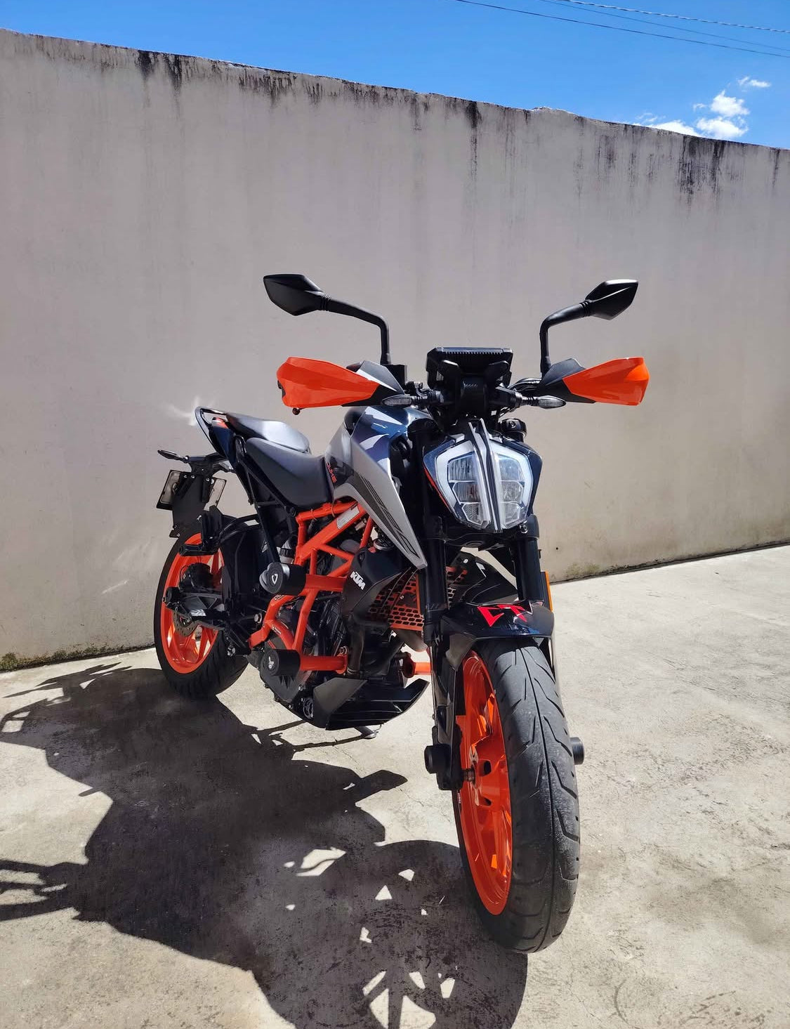 KTM  Duke 390  Año 2022