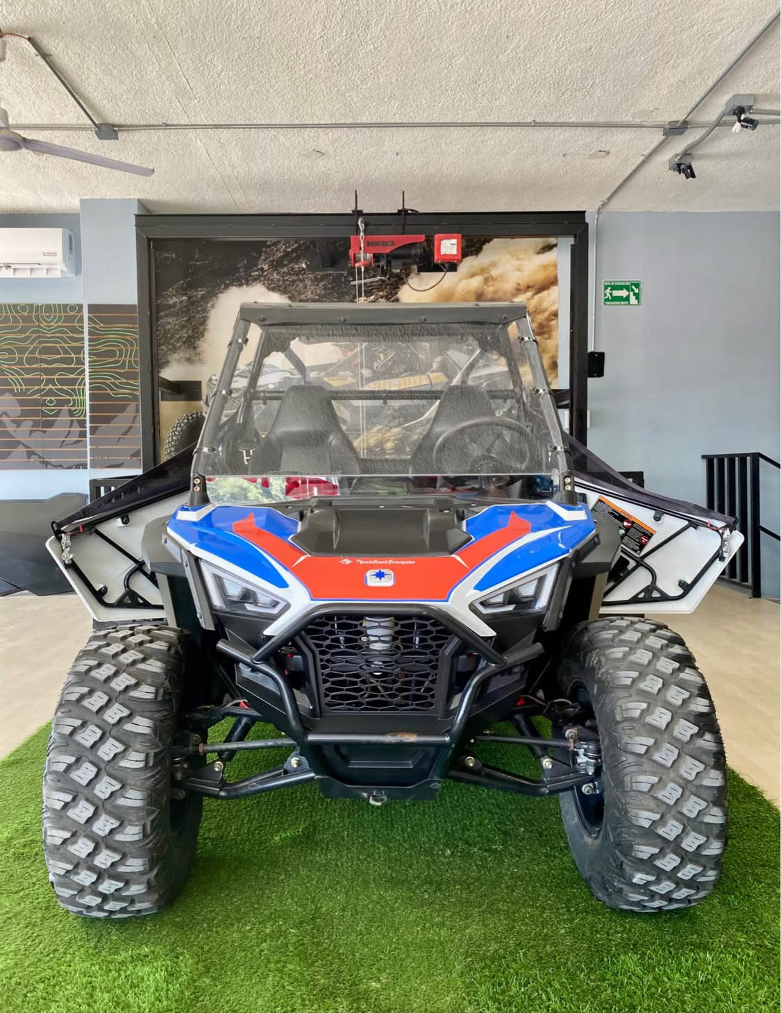 Polaris 200 efi año 2023