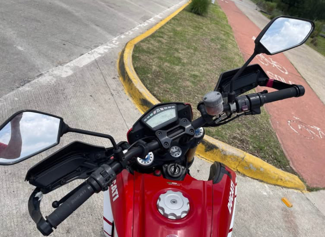 Ducati  Hypermotard Año 2018
