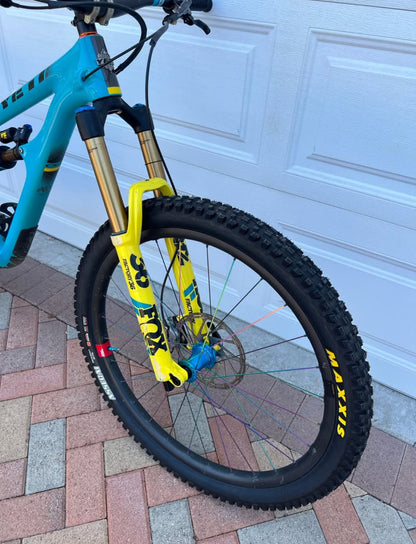 Yeti  SB150  Año 2019