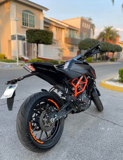 KTM  Duke 390 Año 2023