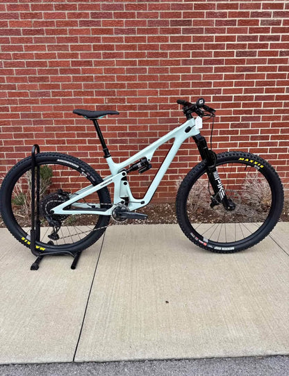 YETI  SB120 LR