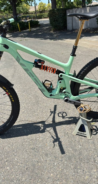 YETI  SB160 Año 2024