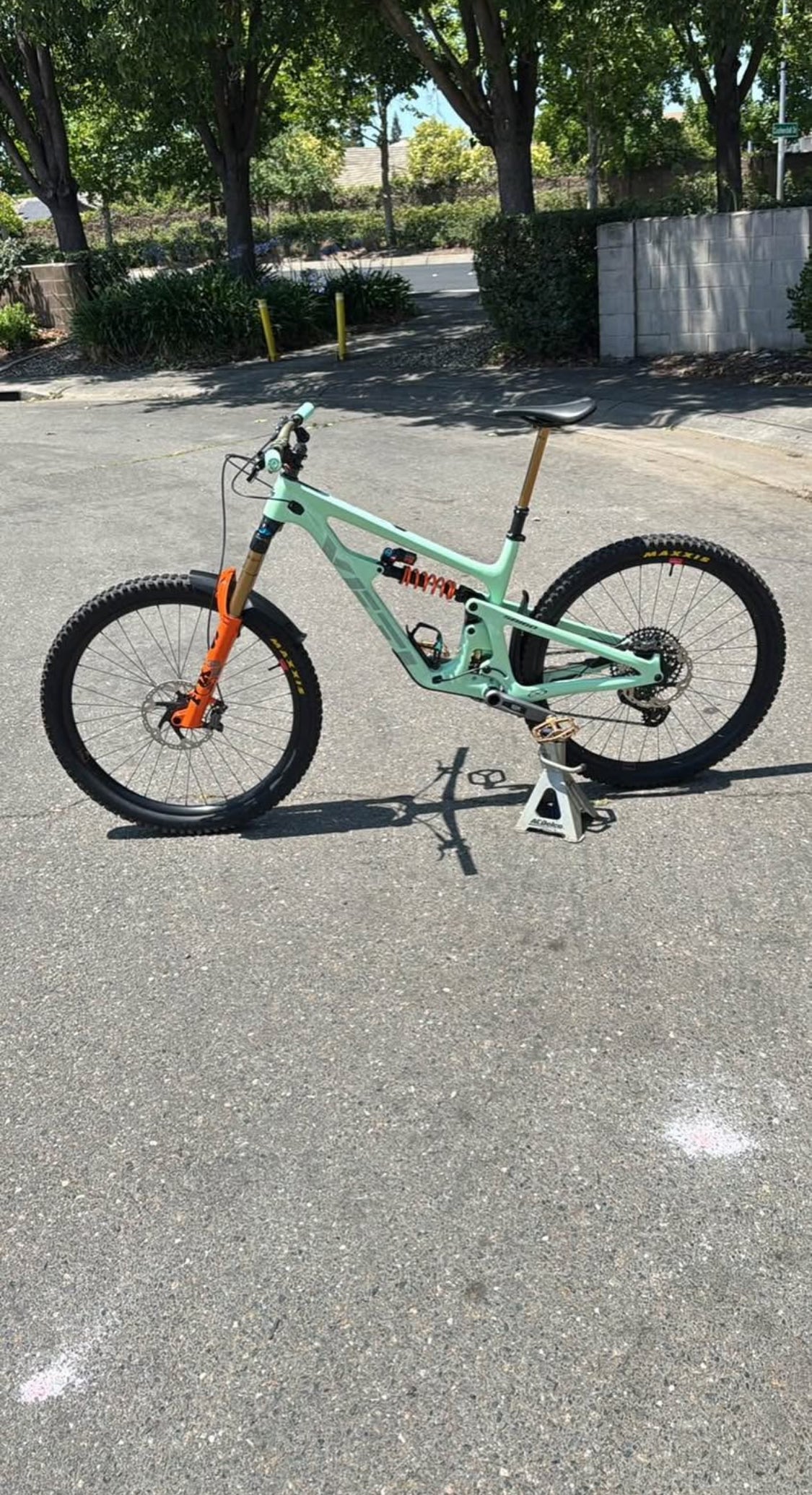 YETI  SB160 Año 2024