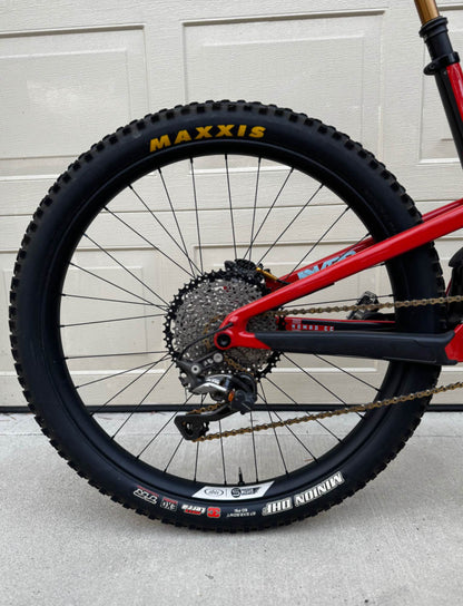 Santa Cruz  Nomad R29 Año 2021