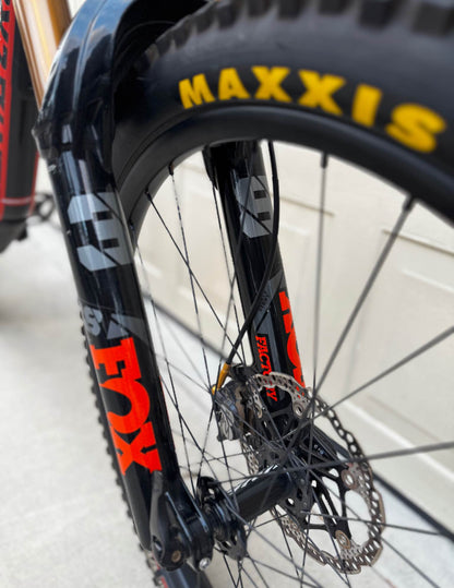 Santa Cruz  Nomad R29 Año 2021
