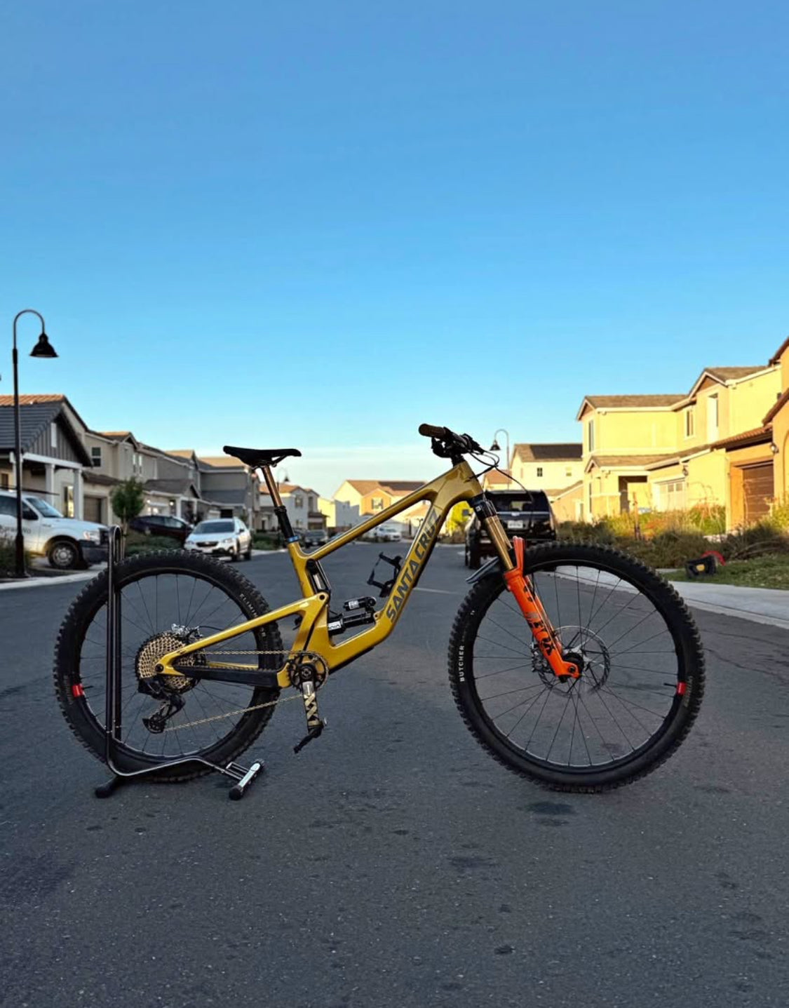 Santa Cruz  Bronson V4 C Año 2022