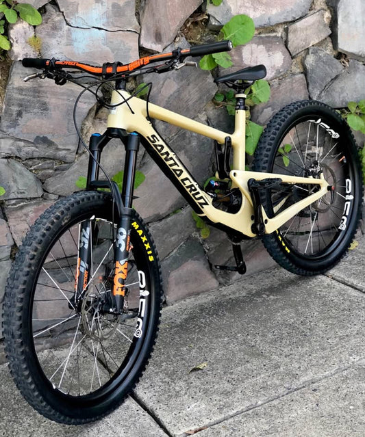 Santa Cruz  Nomad CC R 27.5