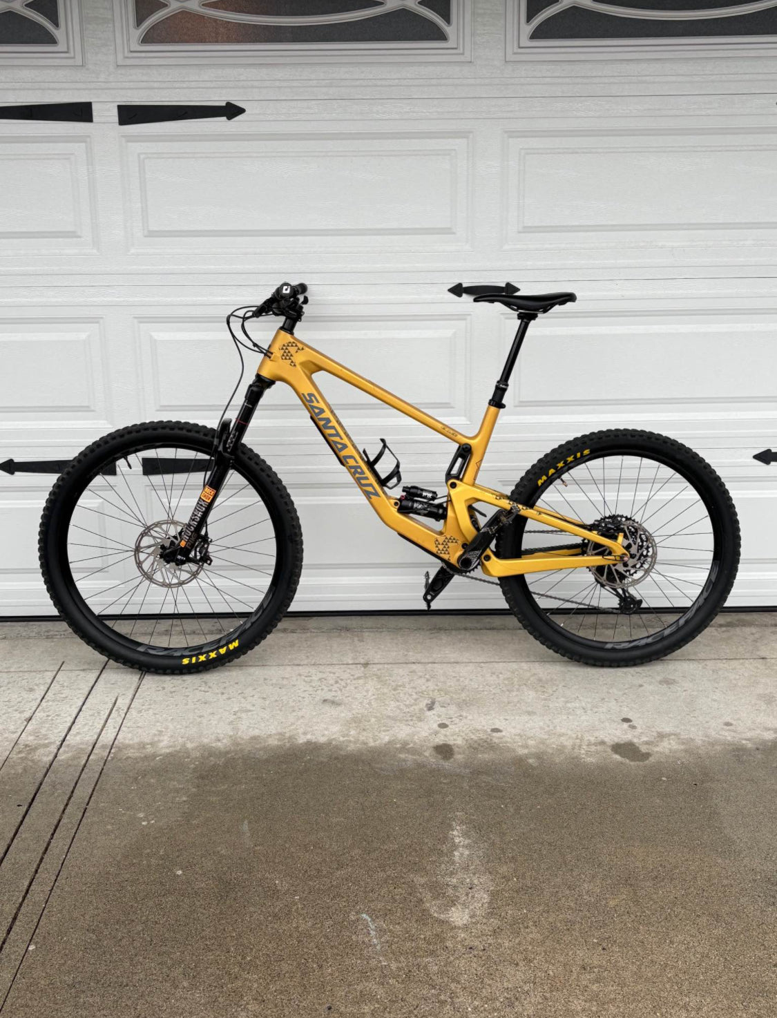 Santa Cruz Bronson Carbon