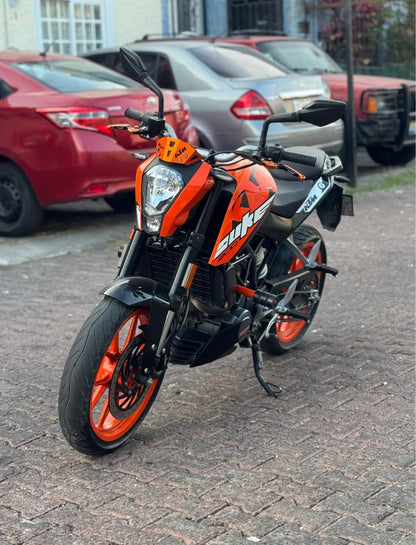 KTM  Duke 200 Año 2023