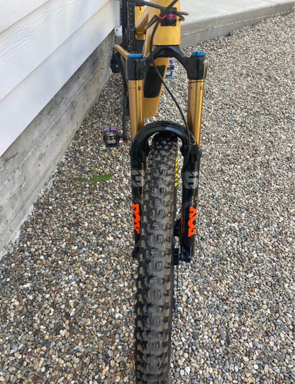 Santa Cruz  Bronson CC Aaño 2023 R 27.5