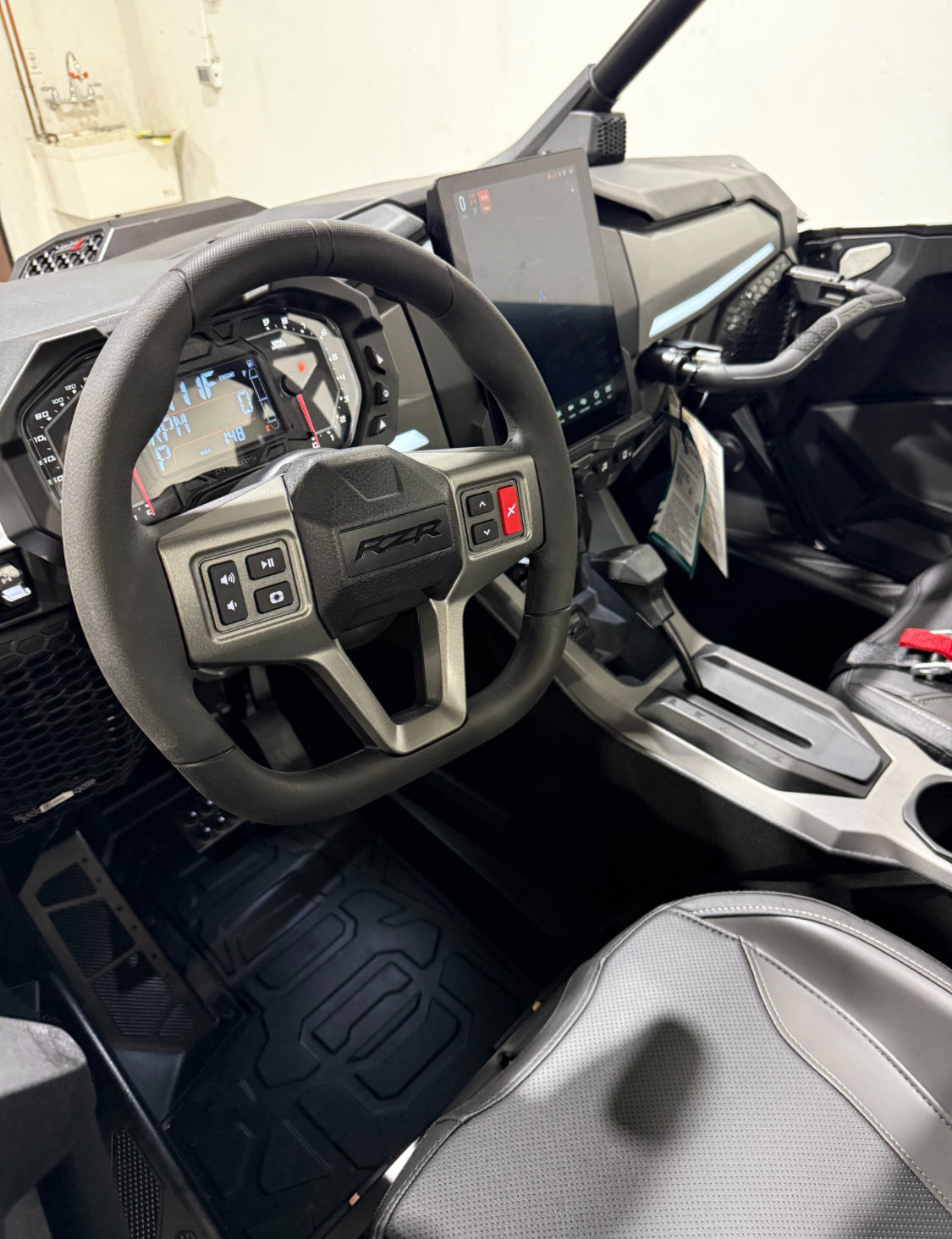 Polaris  RZR Pro R Año 2024