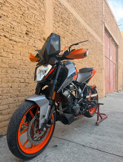 KTM  Duke 200 Año 2023