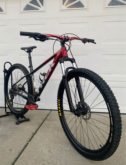 Trek  Marlin 6  R 29 Año 2023