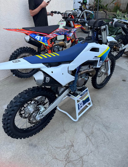 Husqvarna  350  Año 2023