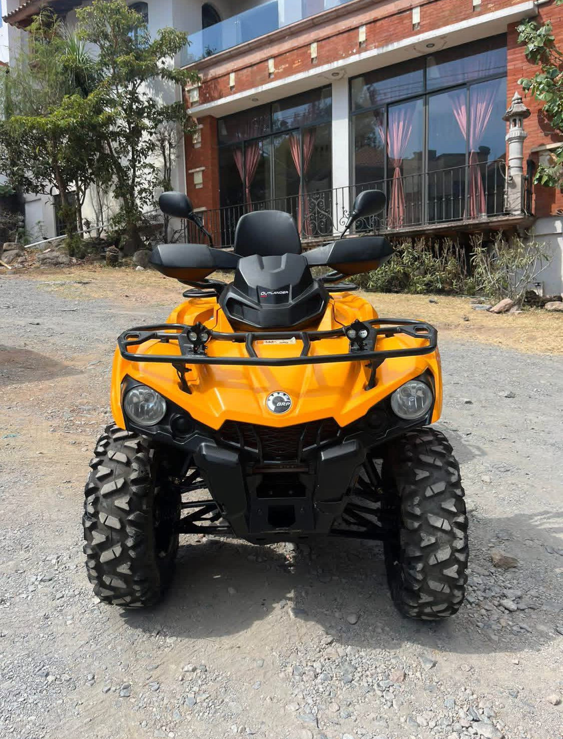 Can am  Outlander  450 cc 4x4  Año 2014