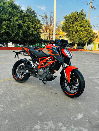 KTM Duke 390  Año 2023