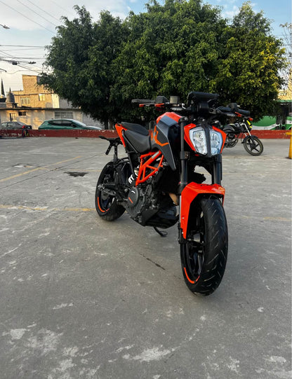 KTM Duke 390  Año 2023