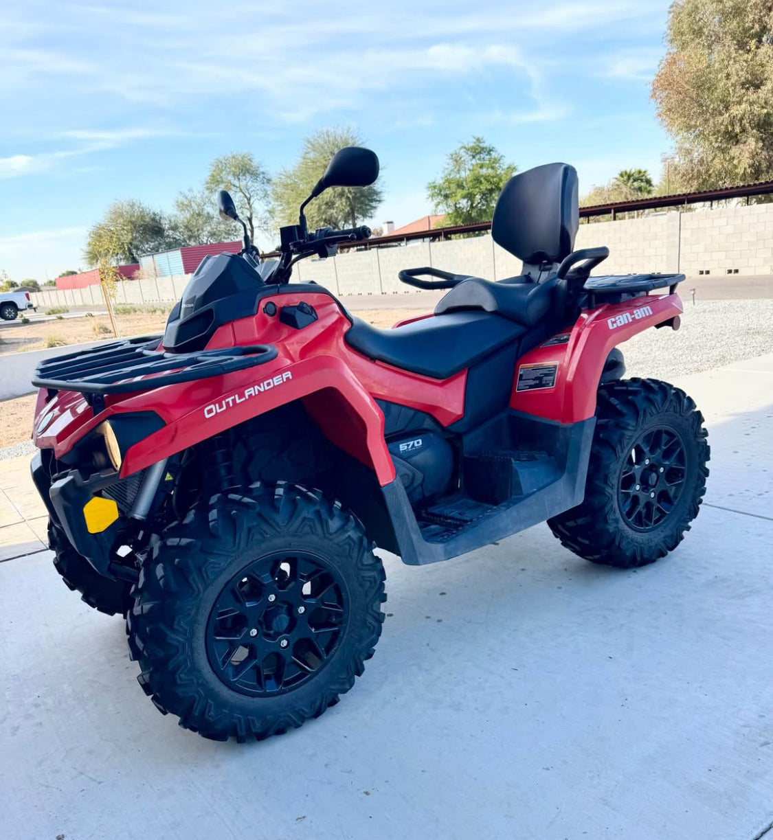 Can am  Outlander 570 Año 2023