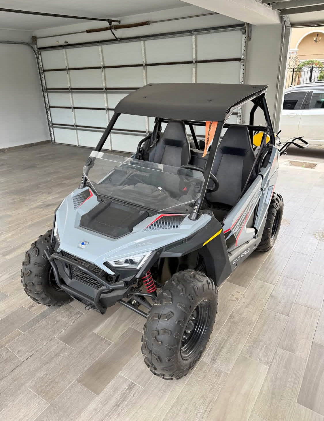 Polaris  RZR 200 Año 2024