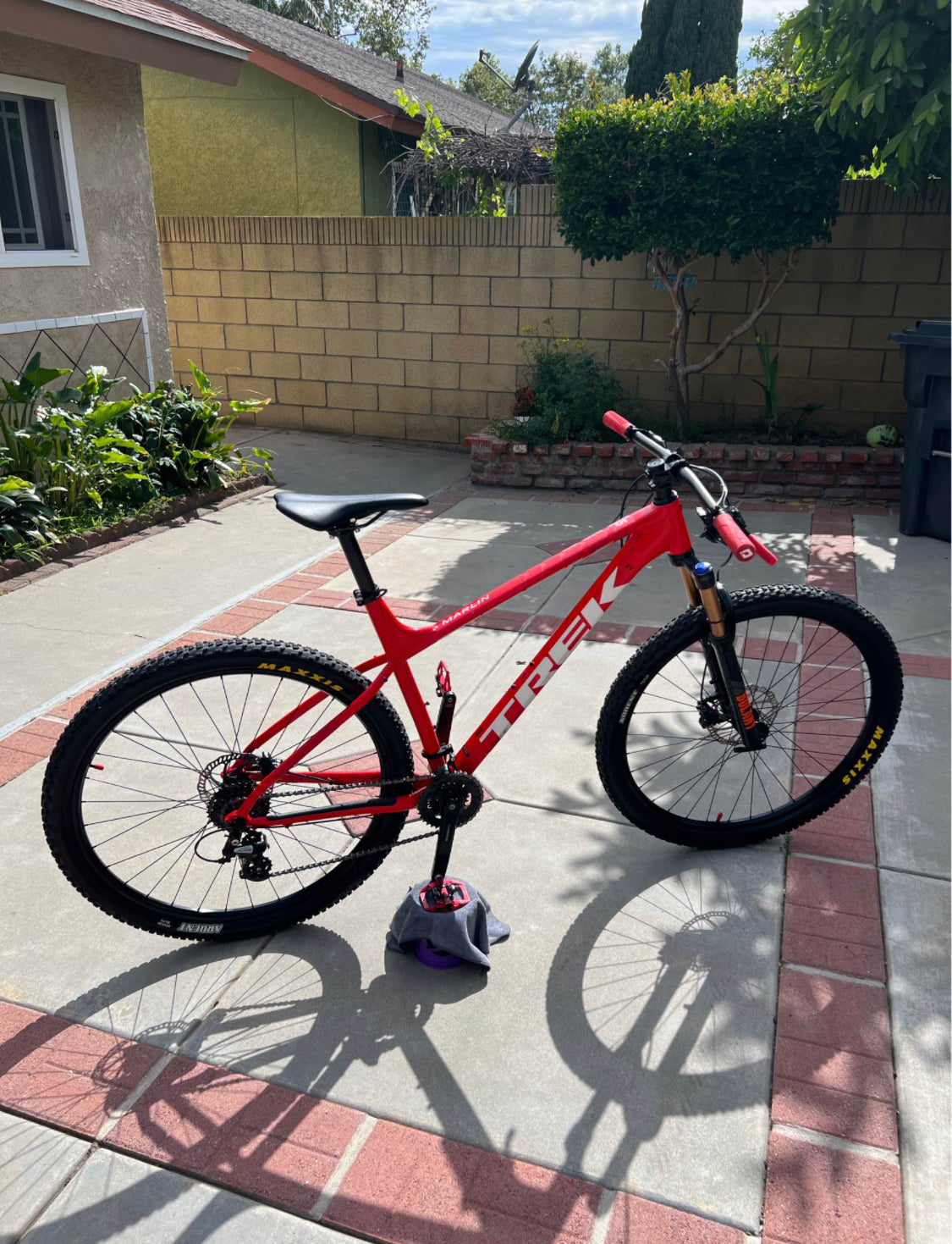 TREK  MARLIN 5  GEN 2