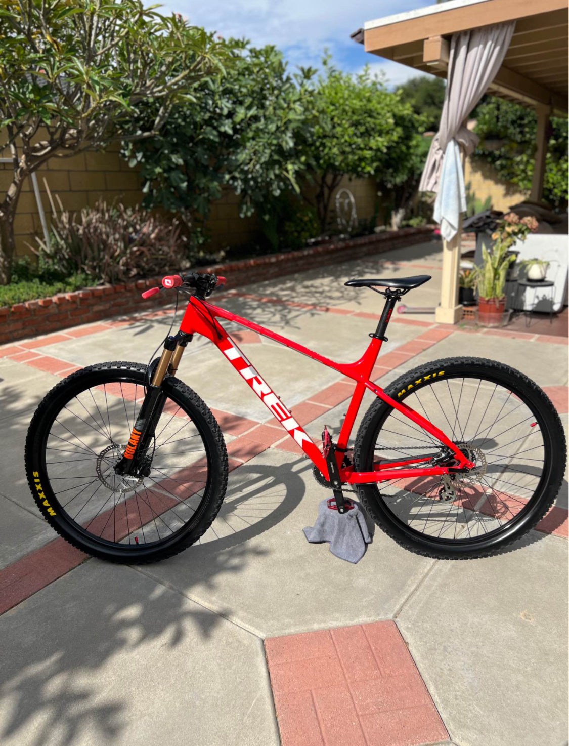 TREK  MARLIN 5  GEN 2