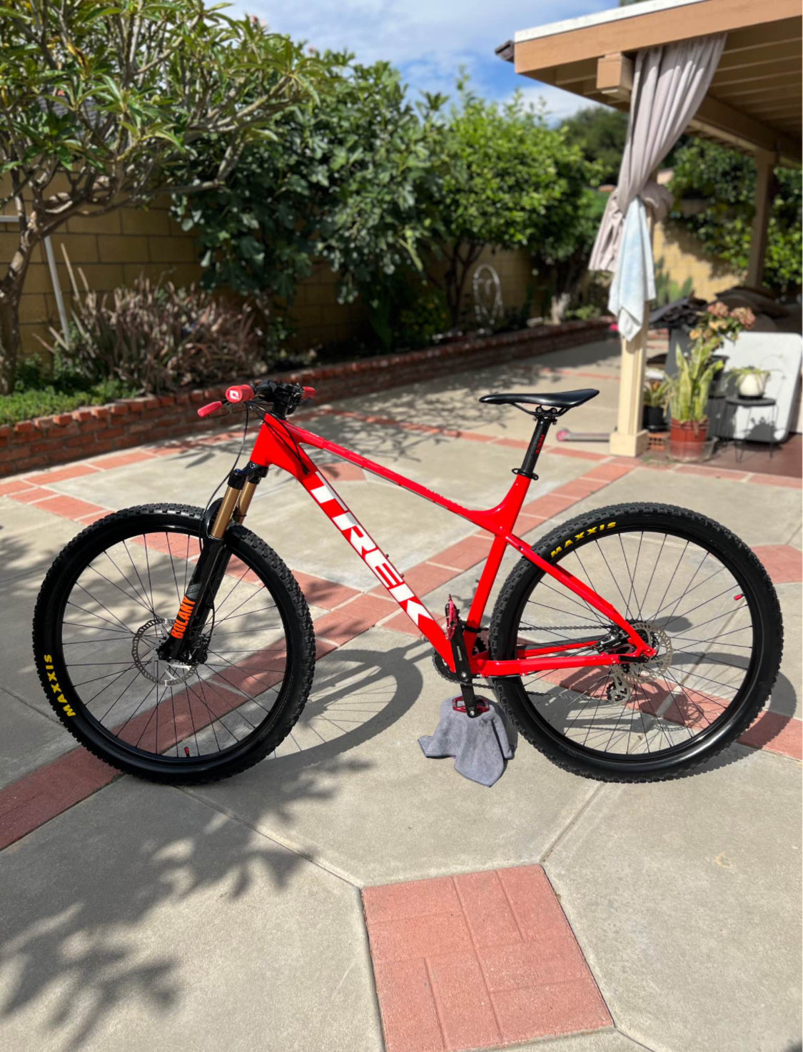 TREK  MARLIN 5  GEN 2