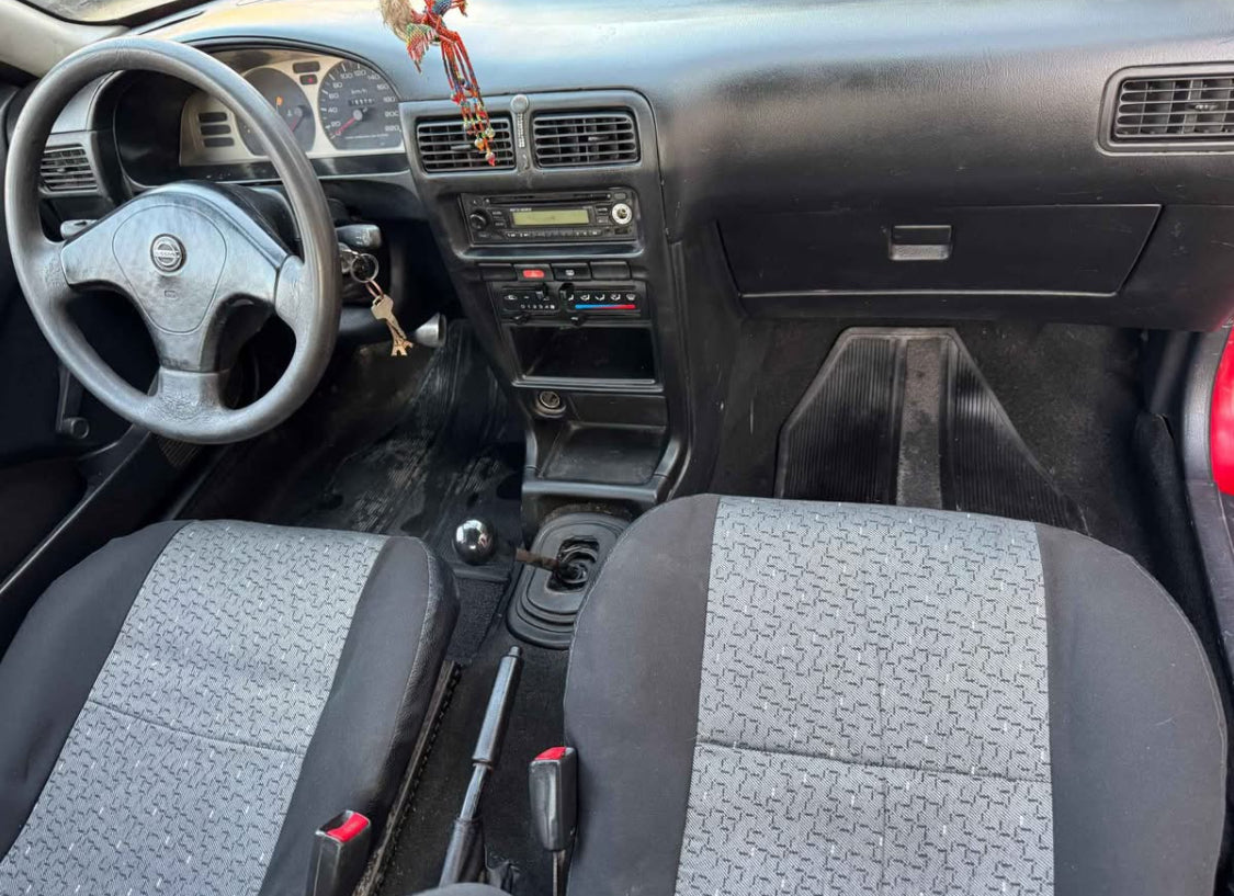 Nissan  Tsuru Año 2013