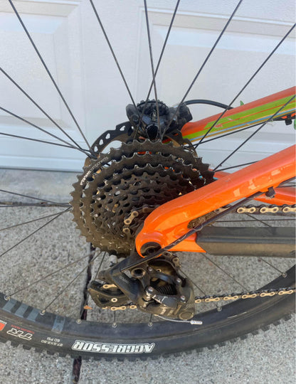 Santa Cruz  5010c Full  Año 2022