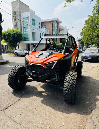 Polaris  RZR turbo R  Año 2023