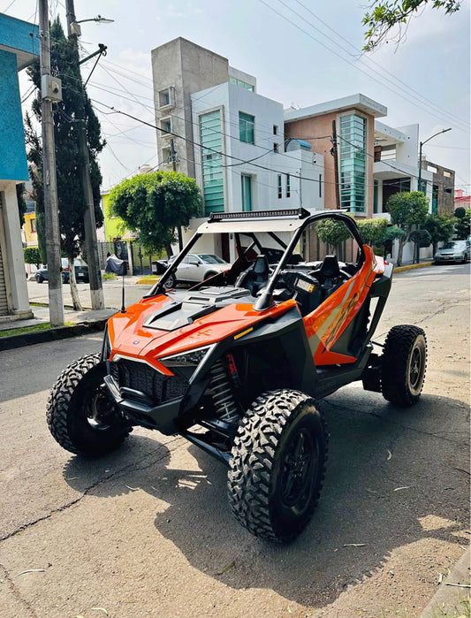 Polaris  RZR turbo R  Año 2023