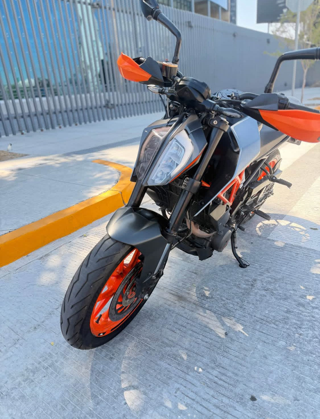 KTM  Duke 250 Año 2022