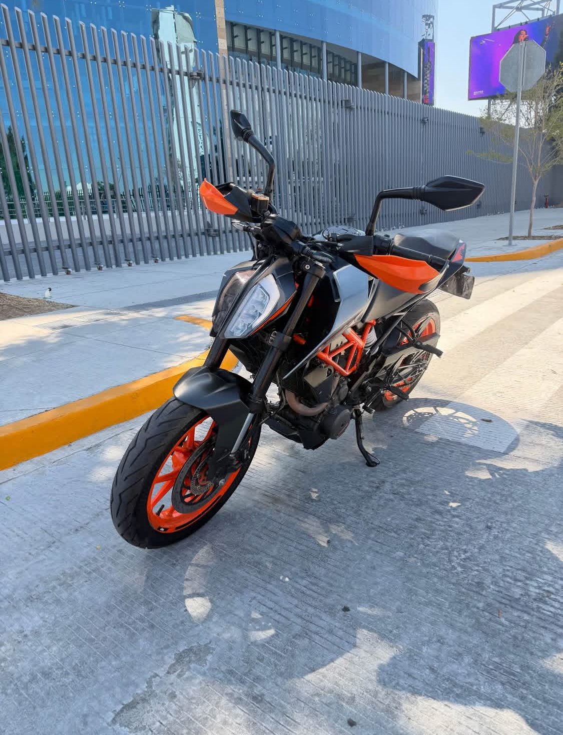 KTM  Duke 250 Año 2022