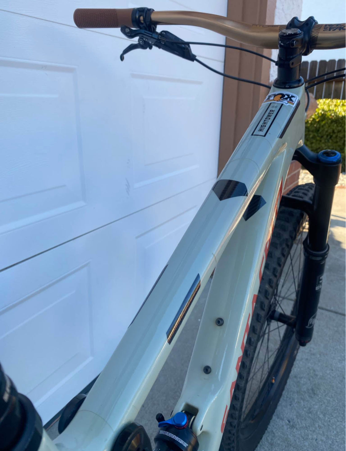 Santa Cruz  Hightower C  R 29  Año 2020