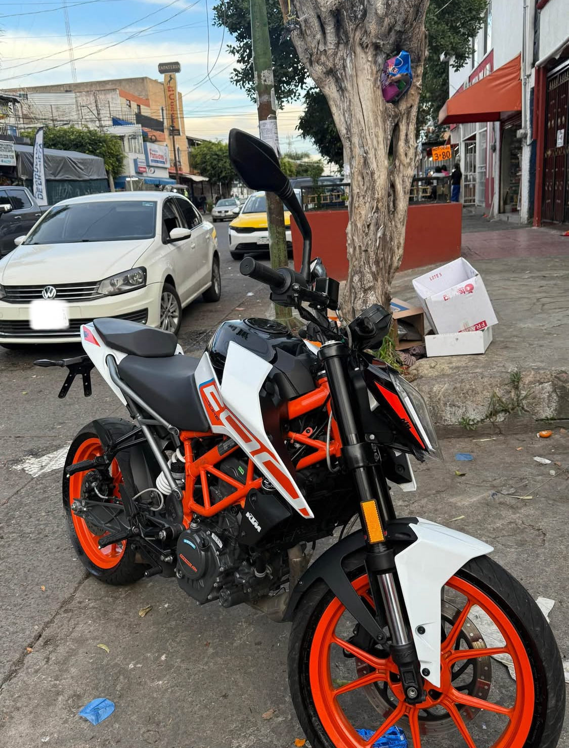 KTM  Duke 200 Año 2024