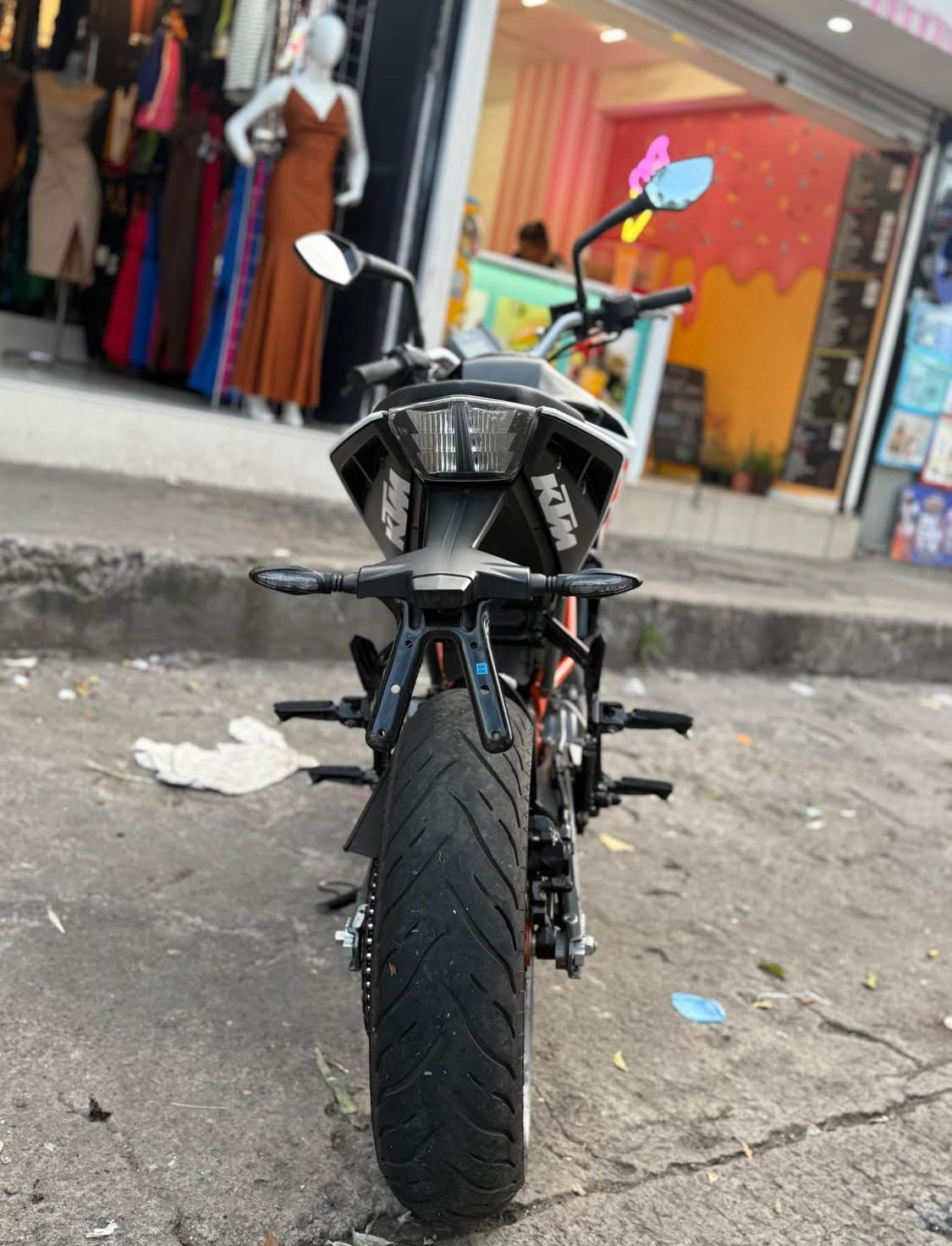 KTM  Duke 200 Año 2024