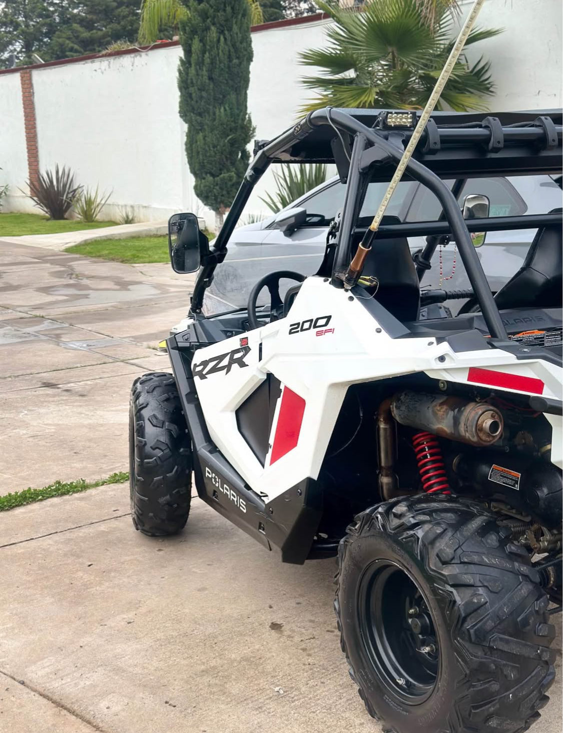 Polaris RZR Efi 200  Año 2023